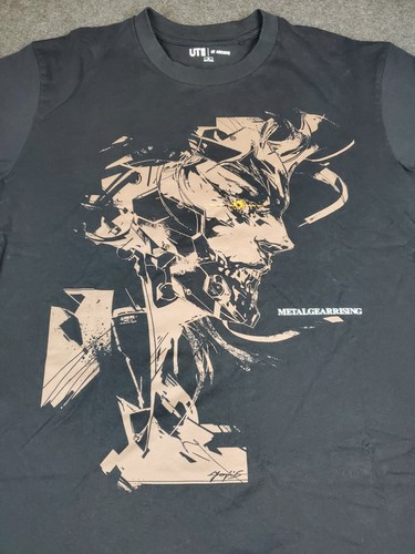 Camicia uniqlo metal gear - uniqlo,
